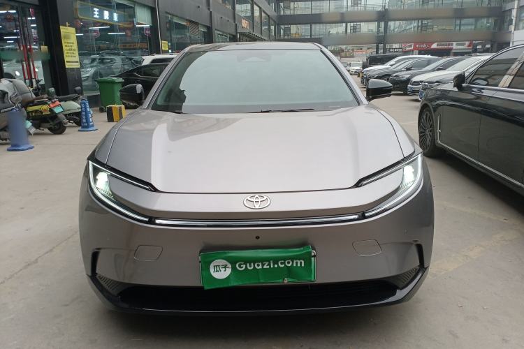 Used Toyota bZ5 2025 Model 550 PRO
