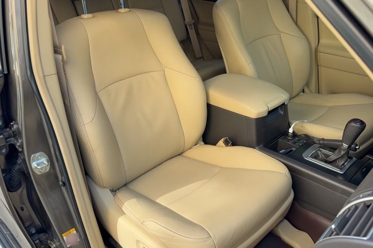 Used Toyota Prado 2014 4.0L Automatic TX-L NAVI