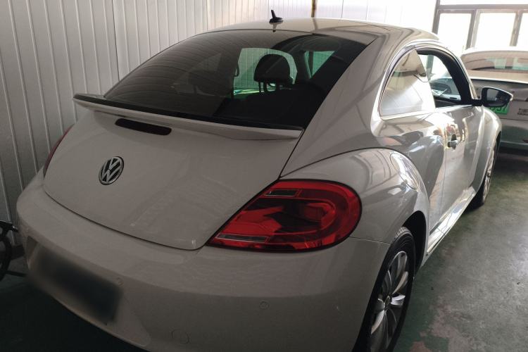 Used Volkswagen Beetle 2015 180TSI model
