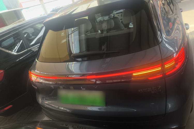 Used Geely Galaxy Xingjian 7 EM-i 2025 120km Launch+ Version
