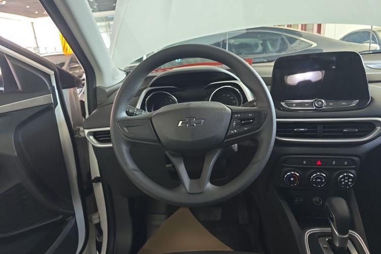 Used Chevrolet Trax 2019 Redline 335T CVT Trendy Version China VI Standard Steering Wheel
