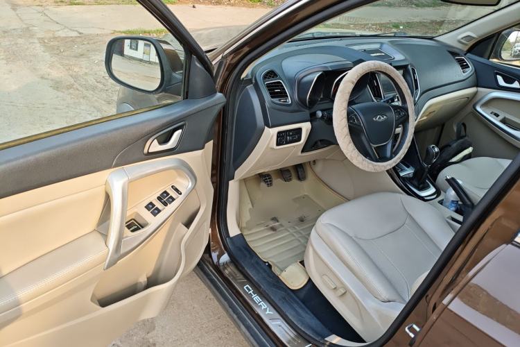 Used Chery Tiggo 5 2014 2.0L Manual - Family Deluxe Edition Driver Seat