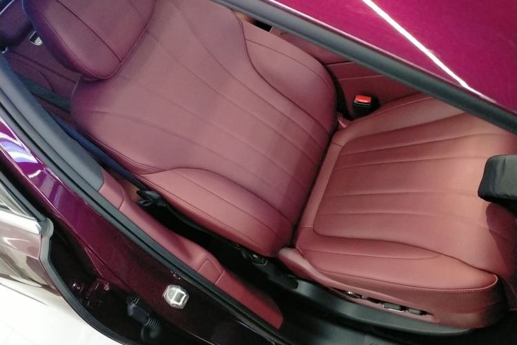 Used Hima AITO M7 2026 Model Range-Extending Ultra All-Wheel Drive 5-Seater Version Right Front Seat