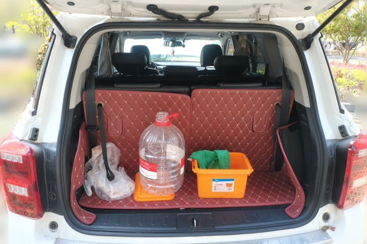 Used GAC Trumpchi GS8 2017 320T Two-Wheel Drive Luxury Smart Connectivity Version (7 Seats) Trunk