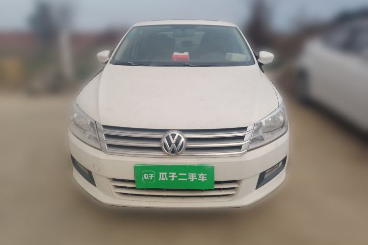 Used Volkswagen Santana 2015 1.6L Manual Comfort Edition
