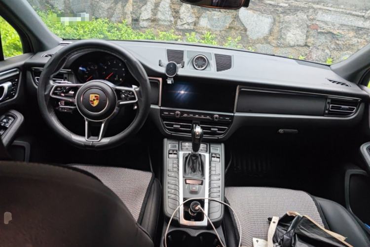 Used Porsche Macan 2021 Macan 2.0T Center Console