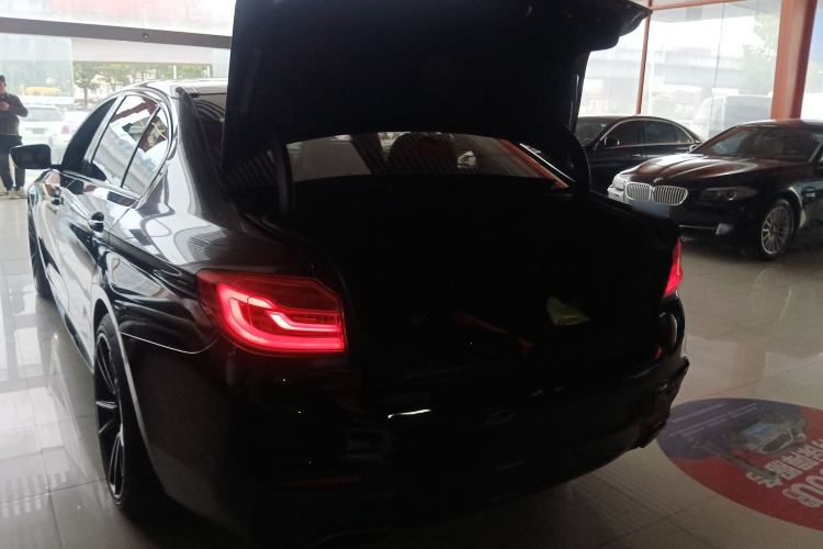 Used BMW 5 Series 2019 530Li Leading Model M Sport Package Trunk