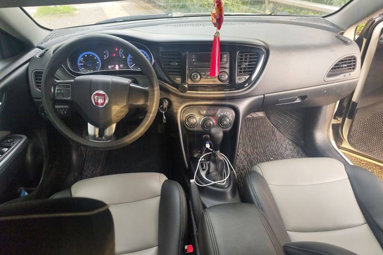 Used Fiat Viaggio 2015 1.4T Automatic Enjoyment Edition