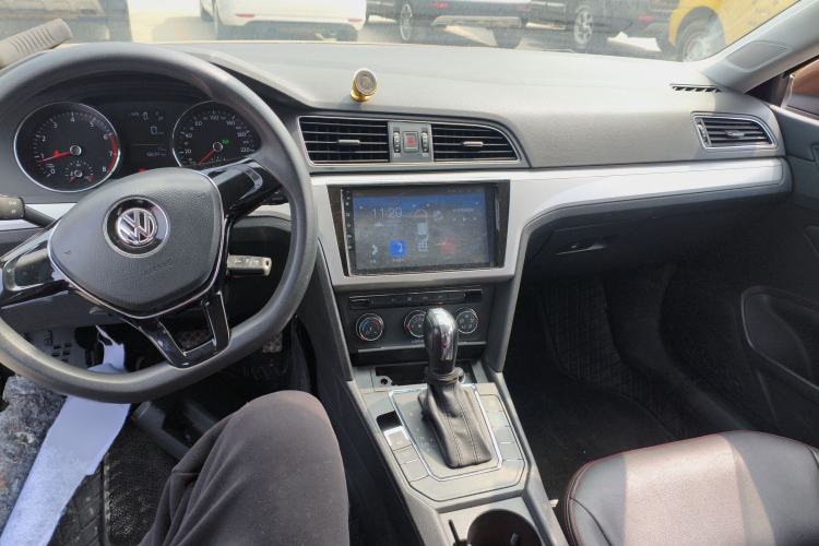 Used Volkswagen Lamando 2017 230TSI DSG Fashion Edition