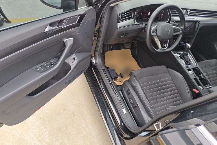 Used Volkswagen Magotan 2020 380TSI DSG Luxury Version Driver Seat