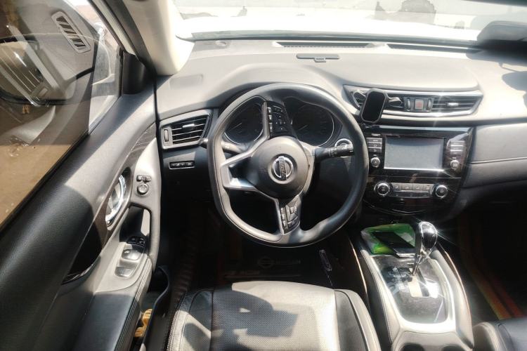 Used Nissan X-Trail 2017 2.0L CVT Comfort Edition 2WD Steering Wheel