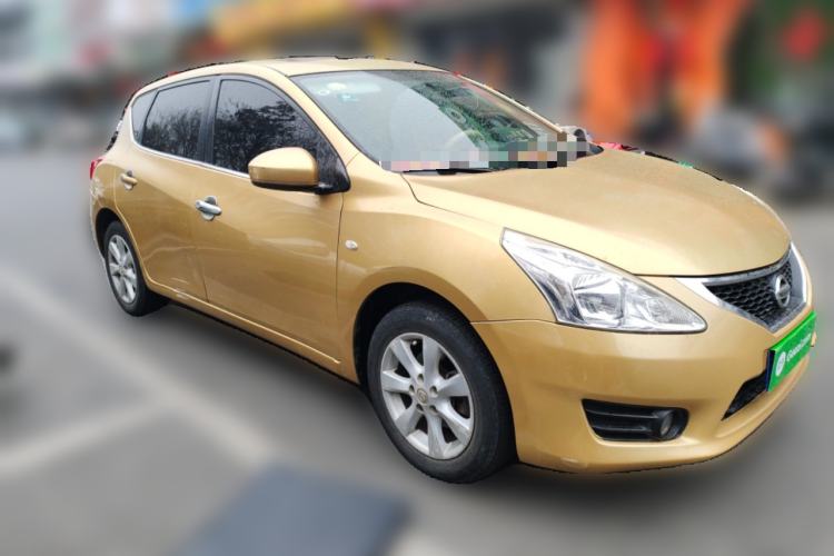 Used Nissan Tiida 2011 1.6L CVT Smart Version Front Right 45 Deg