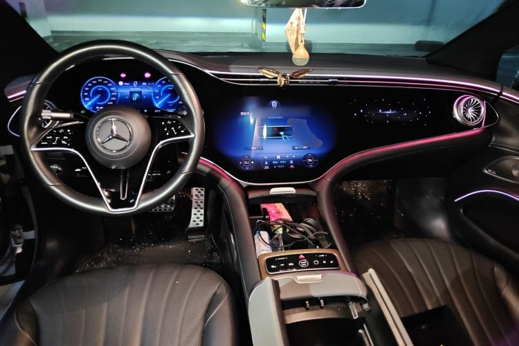 Used Mercedes-Benz EQS 2022 Updated Version 450+ Pioneer Edition Center Console