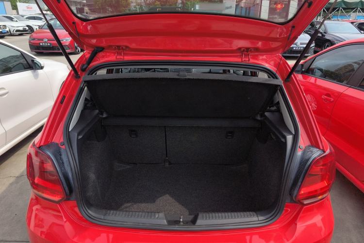 Used Volkswagen Polo 2014 1.6L Automatic Comfort Edition Trunk