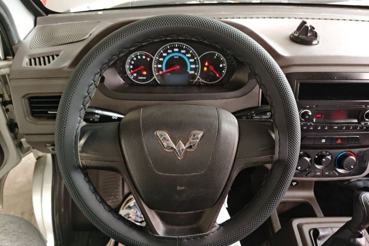 Used Wuling Rongguang New Truck 2019 1.5L Single-Row China VI L3C Steering Wheel