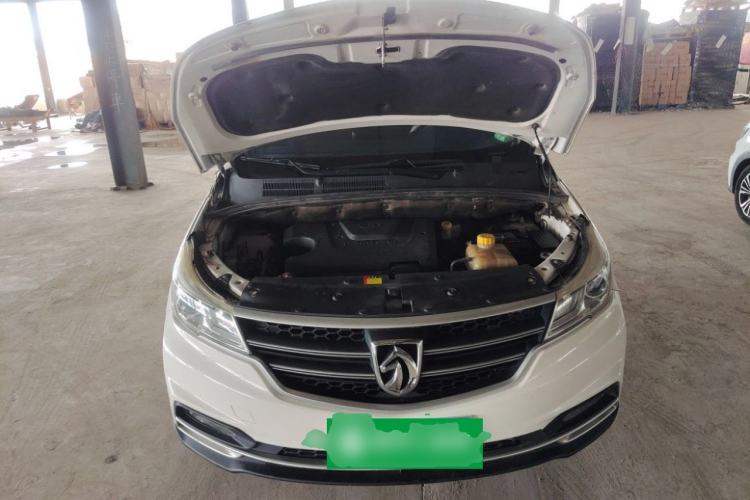 Used Baojun 730 2019 1.5L Manual Fashion Model 7-seater China VI