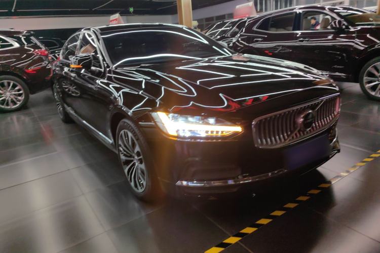 Used Volvo S90 2024 B5 Zhiyi Luxury Edition
