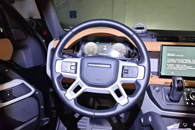 Used Land Rover Defender 2023 Facelift 110 3.0T P400 X-DYNAMIC HSE Steering Wheel