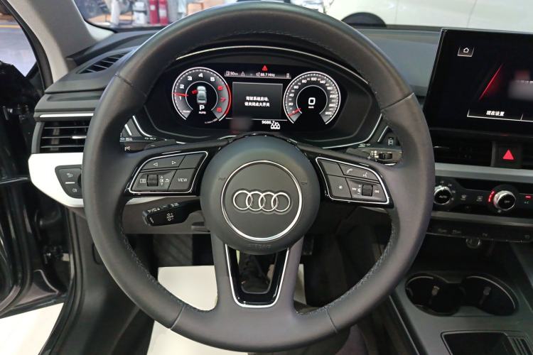 Used Audi A4L 2022 40 TFSI Fashion Dynamic Model Steering Wheel