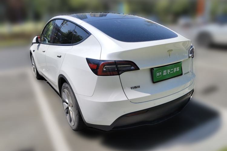 Used Tesla Model Y 2021 Long-Range All-Wheel-Drive Version