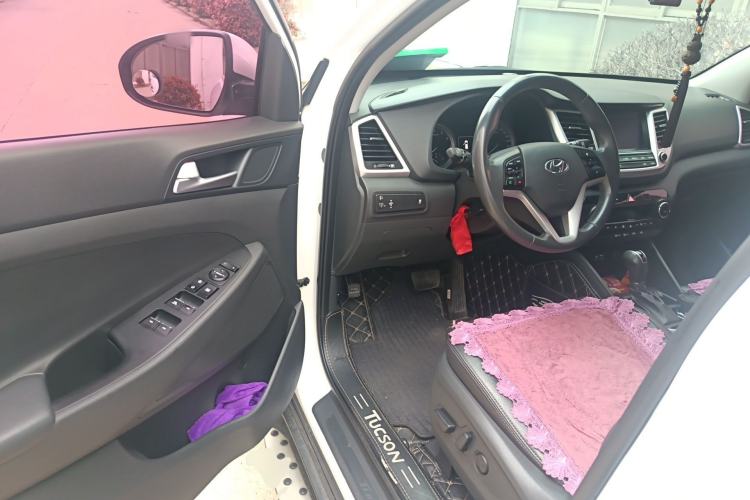 Used Hyundai Tucson 2018 1.6T Dual-Clutch Two-Wheel Drive 15th Anniversary Special Edition Driver Seat