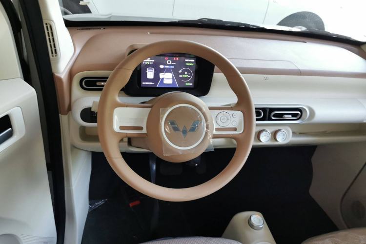 Used Wuling Hongguang MINIEV 2024 3rd Generation 215km Youth Edition