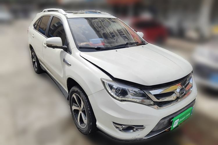Used BYD S7 2016 2.0T Automatic Prestige Plus Front Right 45 Deg