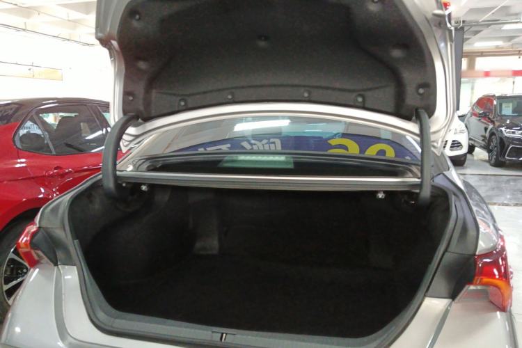 Used Toyota Avalon 2019 2.0L Luxury Edition China VI Standard