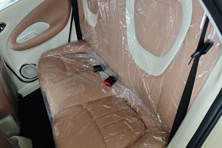 Used Wuling Bingo 2025 333 km Lingxi Deluxe Edition Left Rear Seat