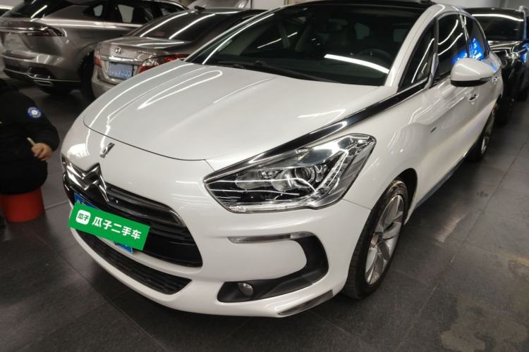 Used DS 5 2014 1.6T Luxury Edition THP160