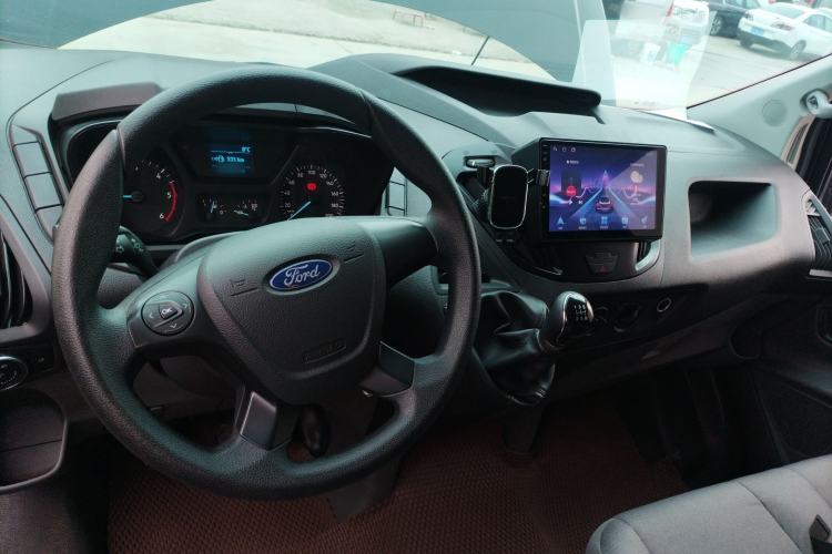 Used Ford Transit 2019 2.0T Diesel Multi-Purpose Commercial Vehicle Mid-Drive Mid-Roof 6-Seater China VI Standard