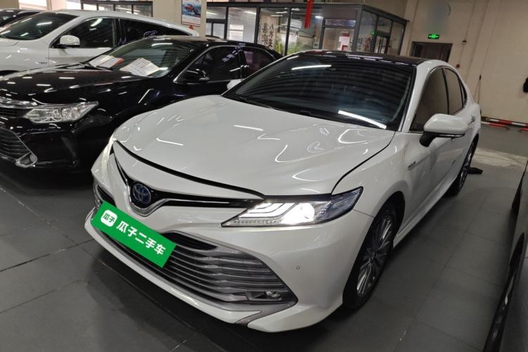 Used Toyota Camry 2019 Dual-Engine 2.5 HG Luxury Edition China V Standard