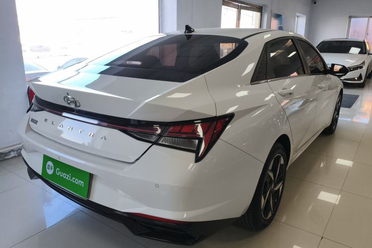 Used Hyundai Elantra 2022 1.5L CVT LUX Prestige Edition