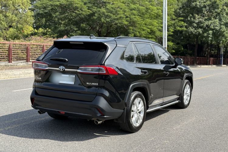 Used Toyota Wildlander 2022 2.0L CVT Two-Wheel Drive Leading Edition
