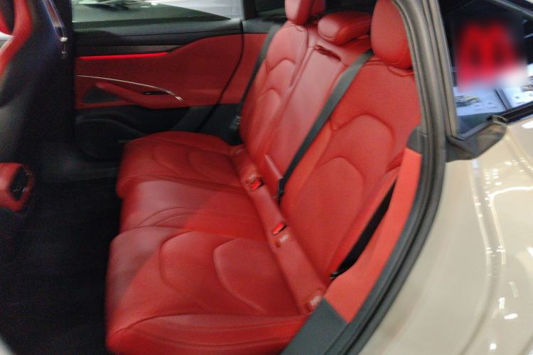 Used Xiaomi Auto SU7 2024 Rear-Drive Long-Range Intelligent Driving Version
