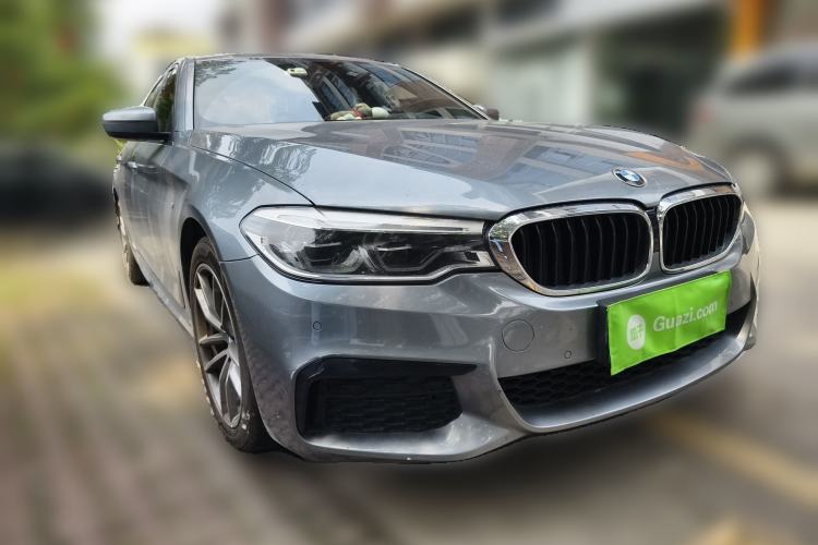 Used BMW 5 Series 2020 525i M Sport Package Front Right 45 Deg