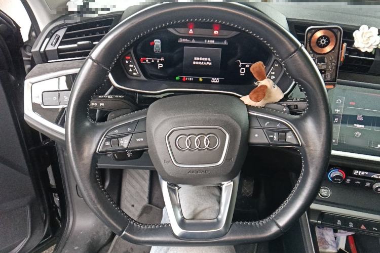 Used Audi Q3 2021 35 TFSI Fashion Dynamic Model