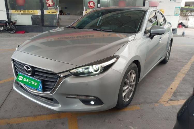 Used Mazda 3 Axela 2017 Sedan 1.5L Automatic Luxury Model China VI Standard