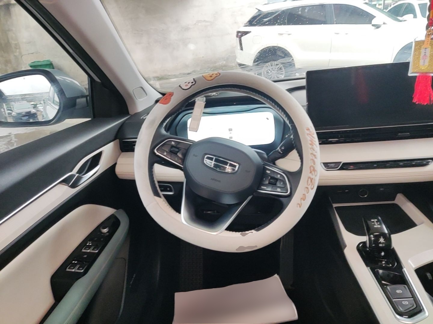 Geely Auto Emgrand L HiP 2022 1.5TD-DHT Pro 100KM Super Swift — снимка 13