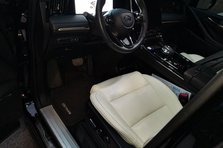 Used GAC Trumpchi M8 2023 Zongshi Series Dual-Motor YuZun Edition