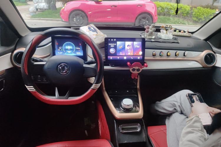 Used Dongfeng NAMMI BOX 2022 Chasing Wind Edition 331 km Standard Model Center Console