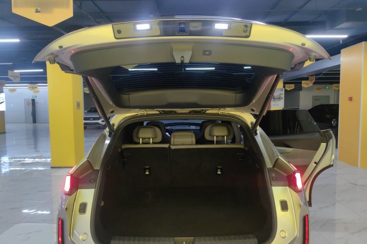 Used Lynk & Co 08 EM-P 2023 120km Long-Range Halo Trunk