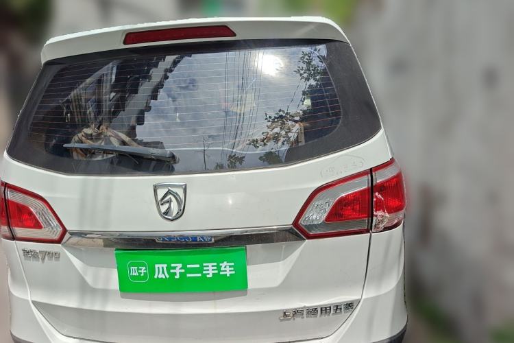 Used Baojun 730 2014 1.5L Manual Luxury Navigation ESP Version 7 Seats