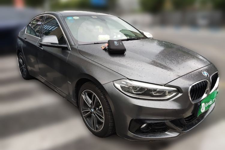 Used BMW 1 Series 2018 118i Sport Edition Front Right 45 Deg