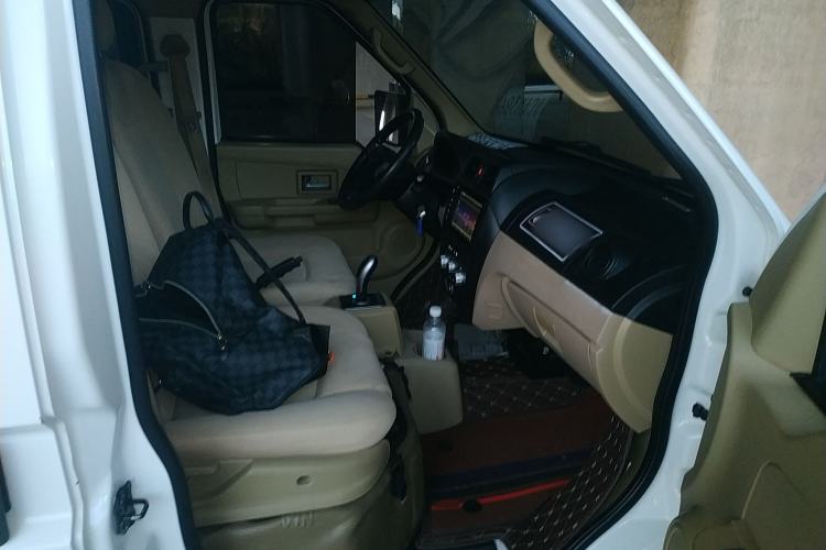 Used Dongfeng Xiaokang EC36 2018 Standard Model Starheng Battery Right Front Seat