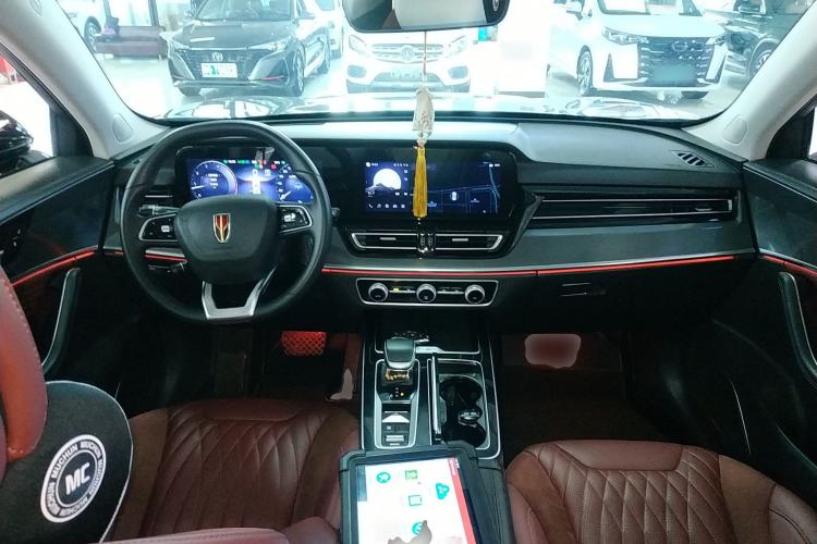 Used Hongqi HS5 2023 2.0T Qixiang Pro Edition Center Console