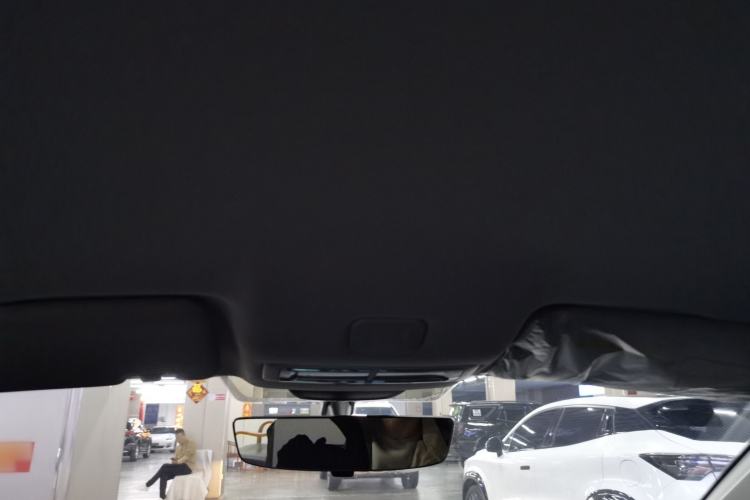 Used Roewe i5 2023 1.5L Manual Comfort Edition
