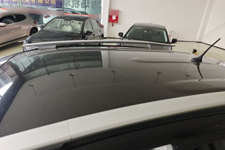 Used Luxgen U5 SUV 2017 1.6L Manual Knight Edition
