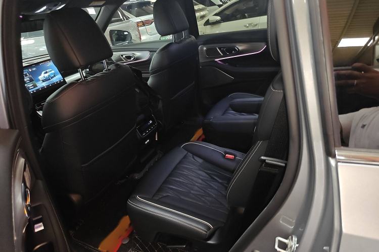 Used GAC Trumpchi GS8 2022 Flagship Series 2.0 TGDI Four-Wheel Drive Luxury Smart Connectivity Version (6 Seats)
