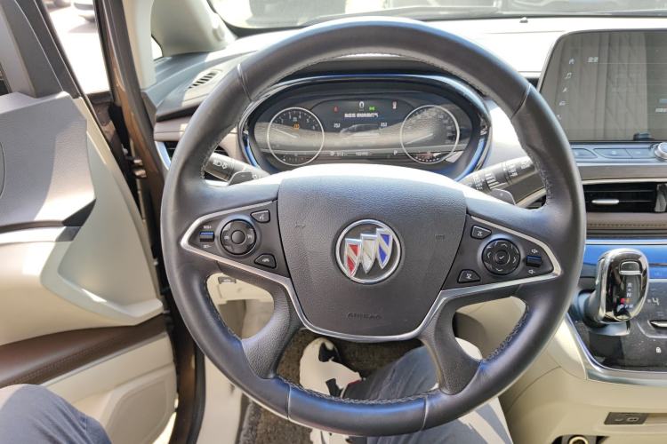 Used Buick GL8 2022 Land Executive Class 652T Prestige Model
